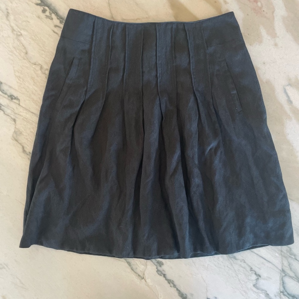 CAbi a-line pleated mini with slash pockets